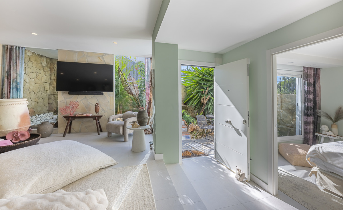 Huis te koop in The Golden Mile | 4 slaapkamers H5347720