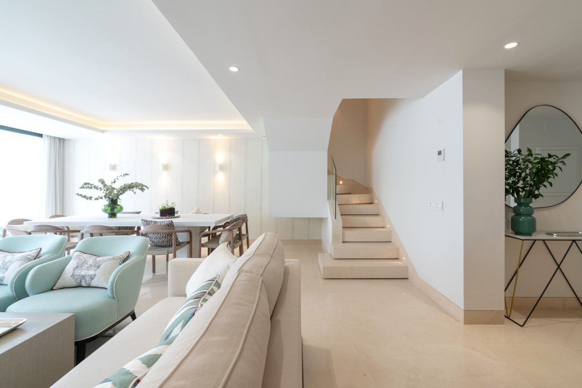 Huis te koop in The Golden Mile | 5 slaapkamers H5354806