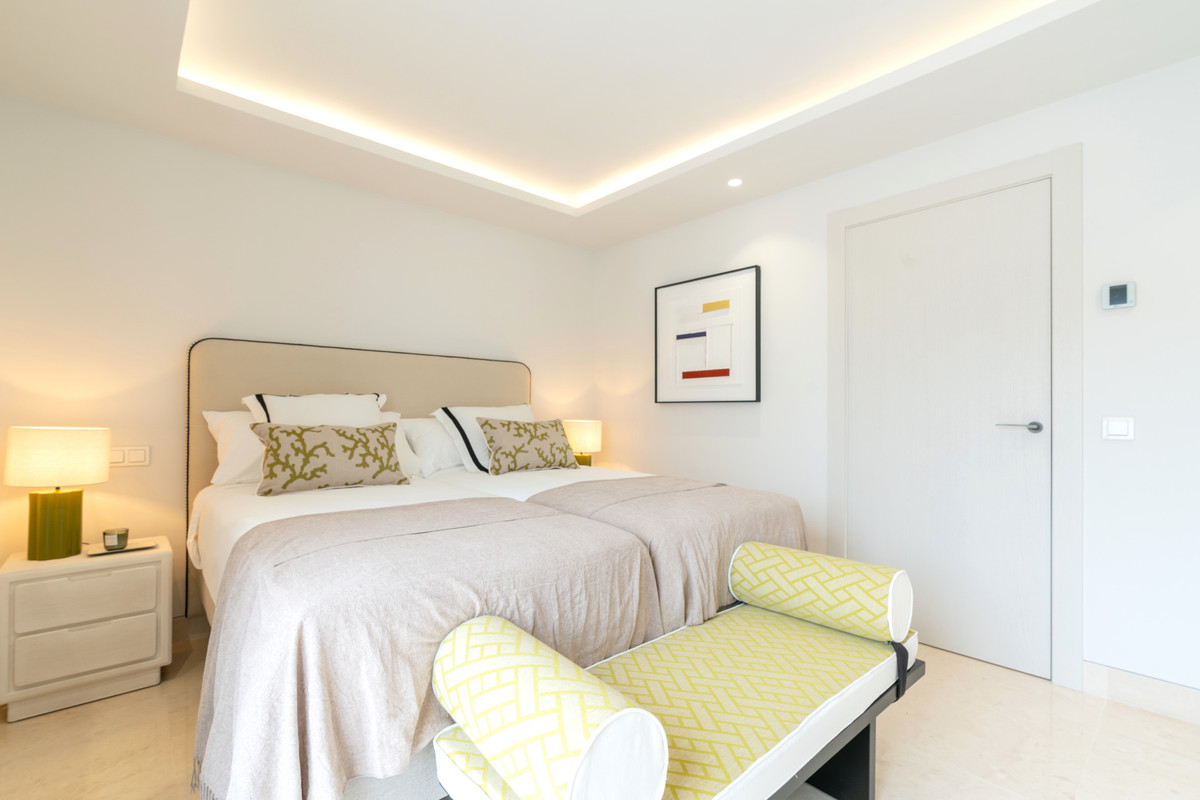 Huis te koop in The Golden Mile | 5 slaapkamers H5354806