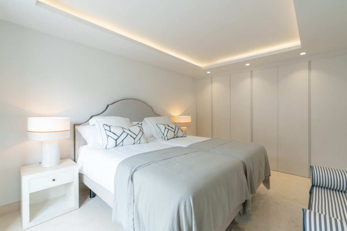 Huis te koop in The Golden Mile | 5 slaapkamers H5354806