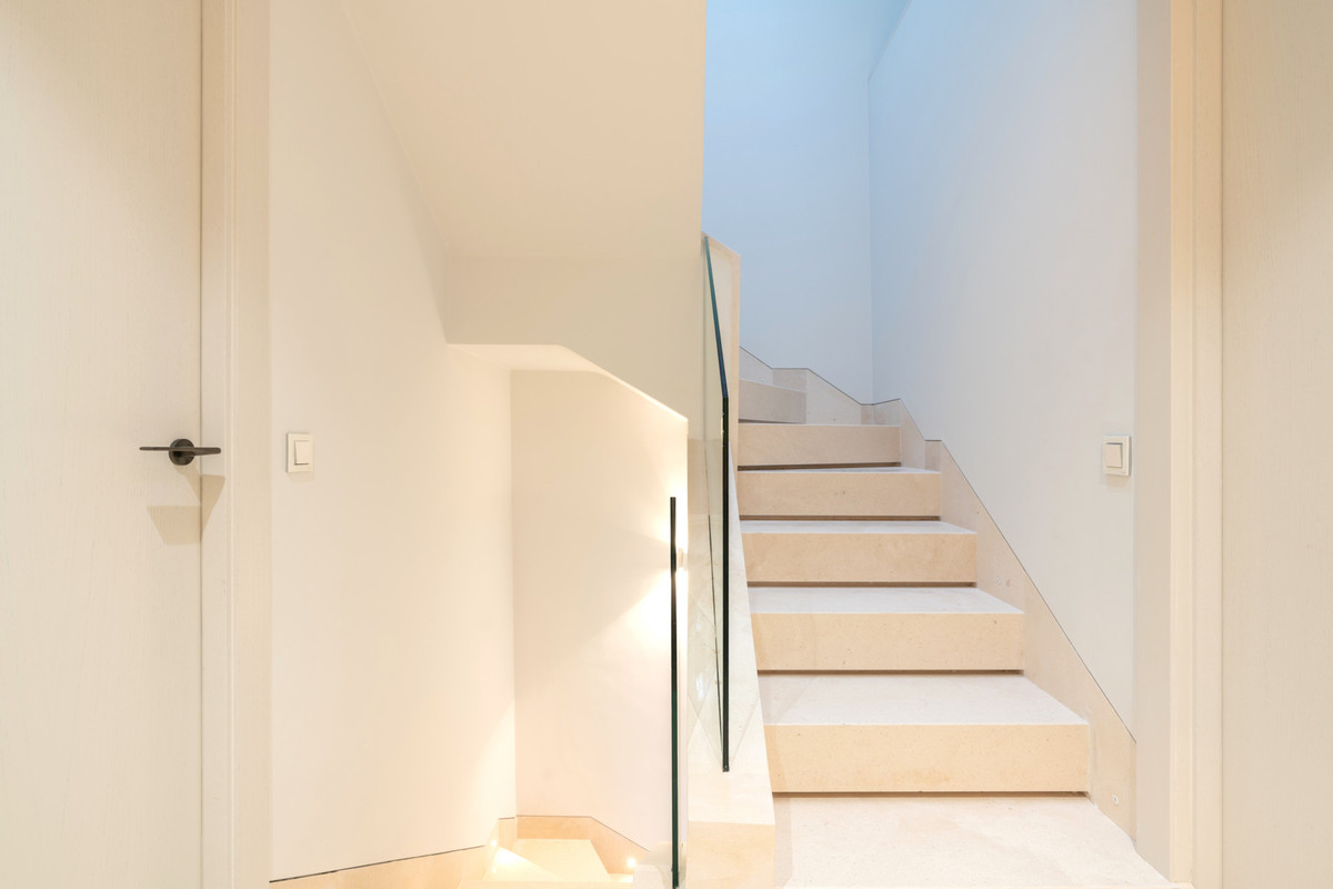 Huis te koop in The Golden Mile | 5 slaapkamers H5354806