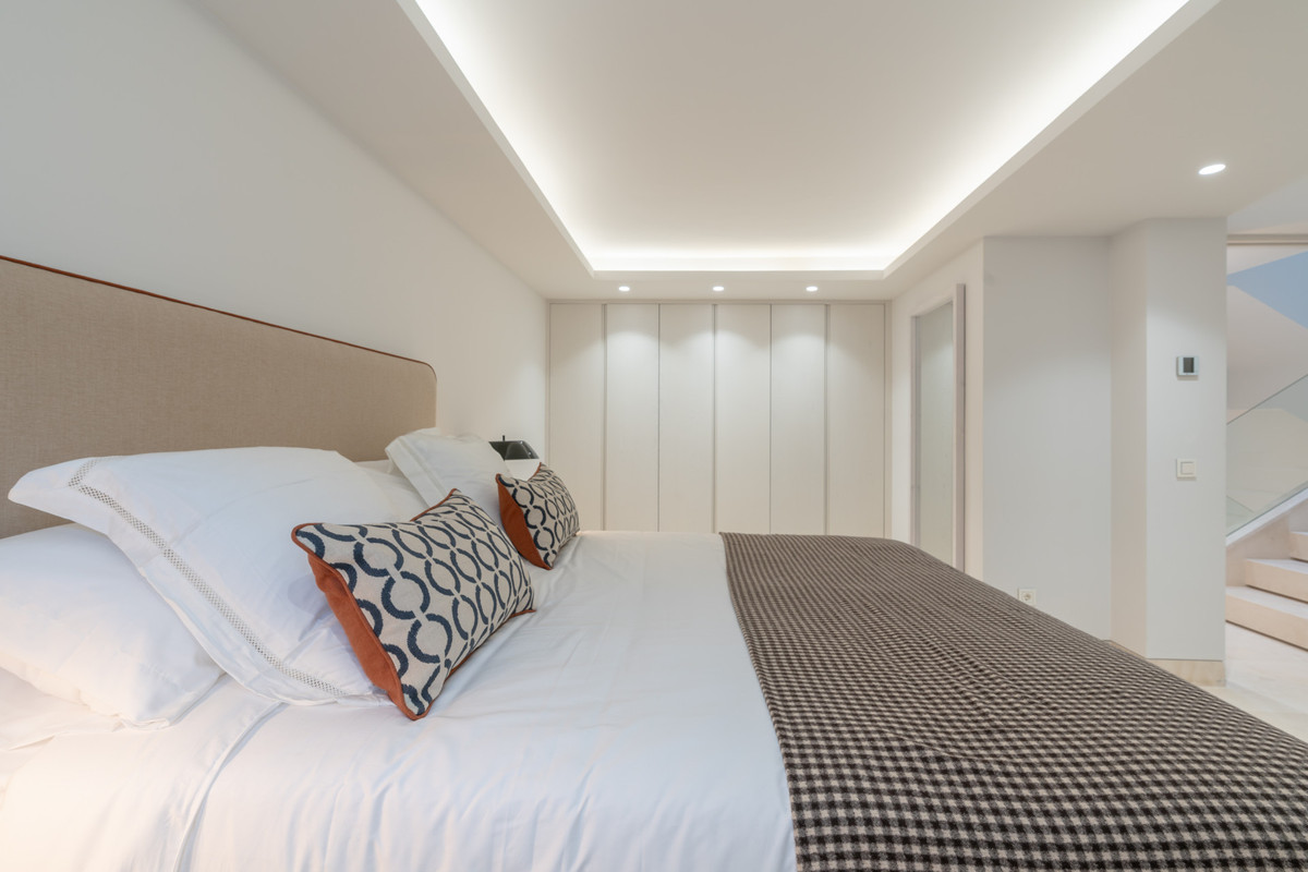 Huis te koop in The Golden Mile | 5 slaapkamers H5354806