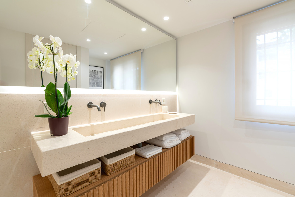 Huis te koop in The Golden Mile | 5 slaapkamers H5354806