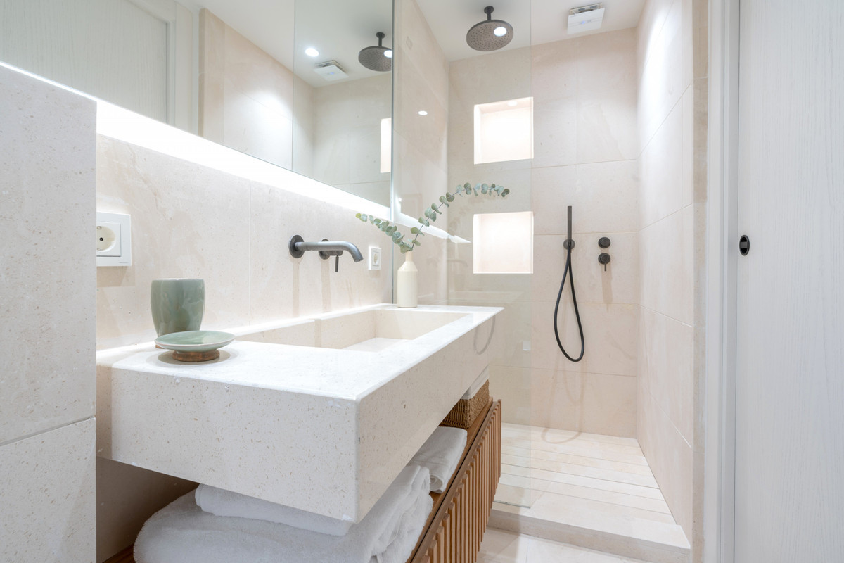 Huis te koop in The Golden Mile | 5 slaapkamers H5354806