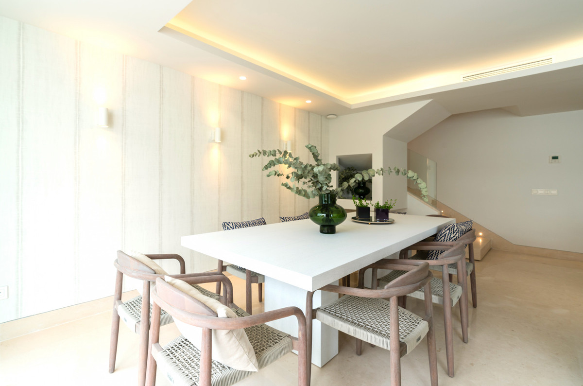 Huis te koop in The Golden Mile | 5 slaapkamers H5354806