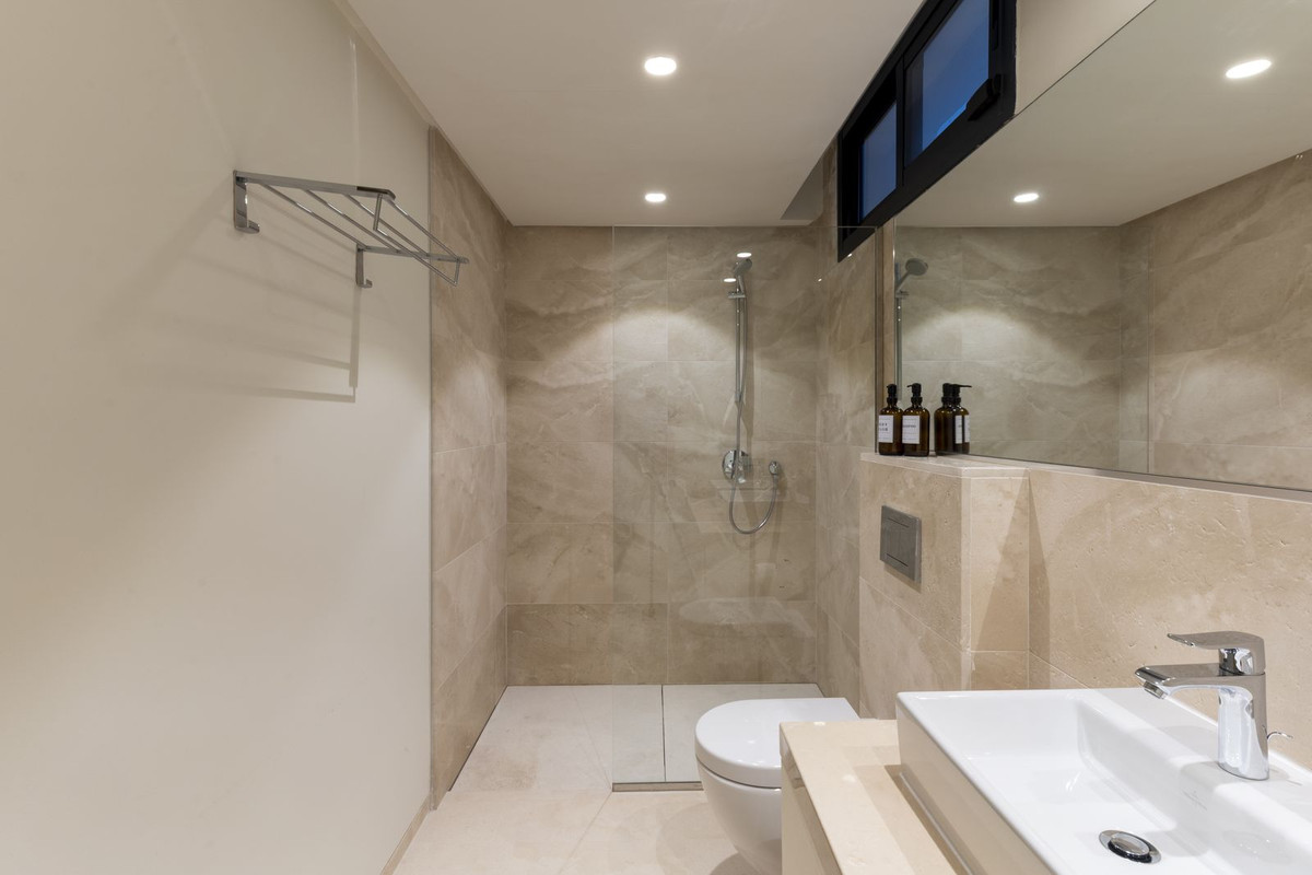 Huis te koop in The Golden Mile | 5 slaapkamers H5355364