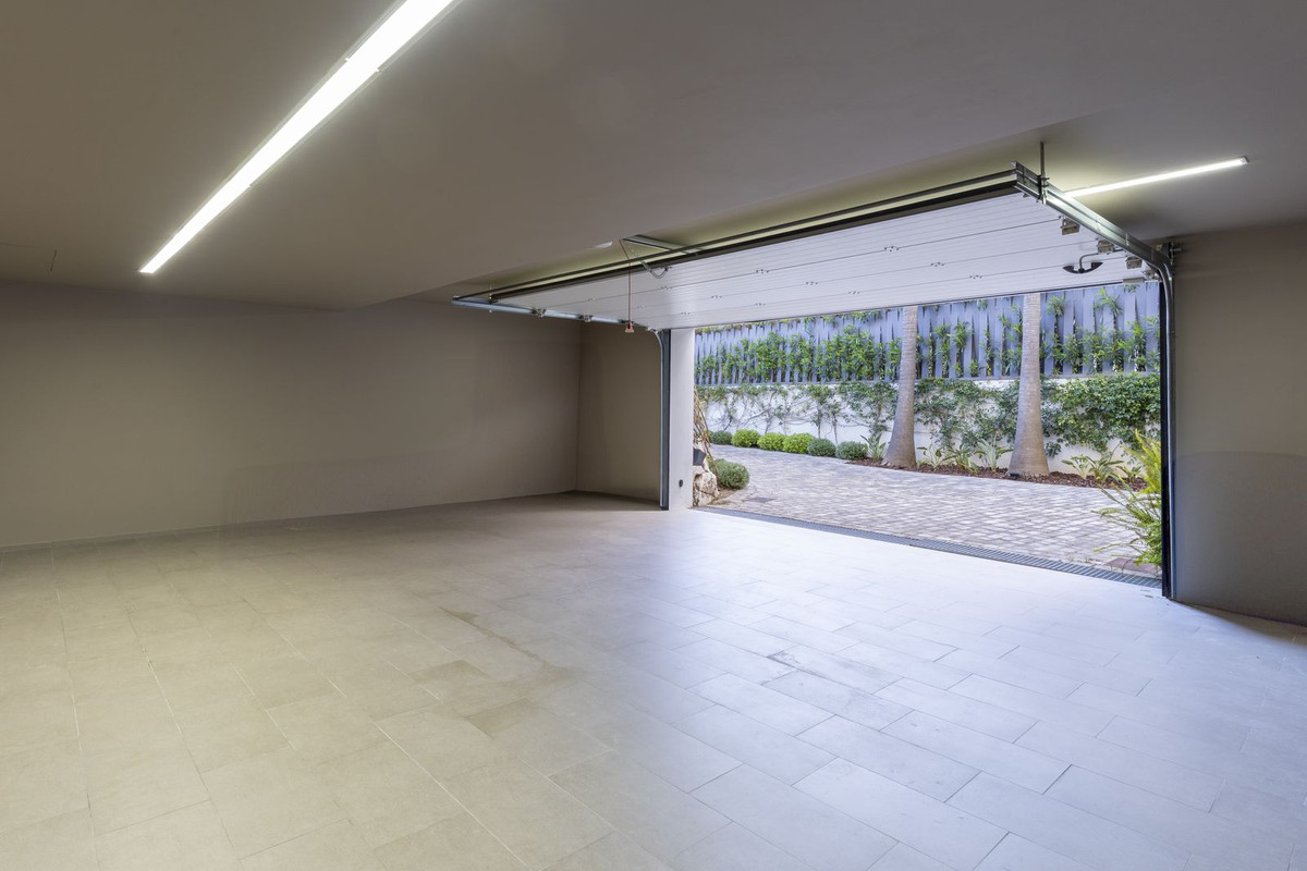 Huis te koop in The Golden Mile | 5 slaapkamers H5355364