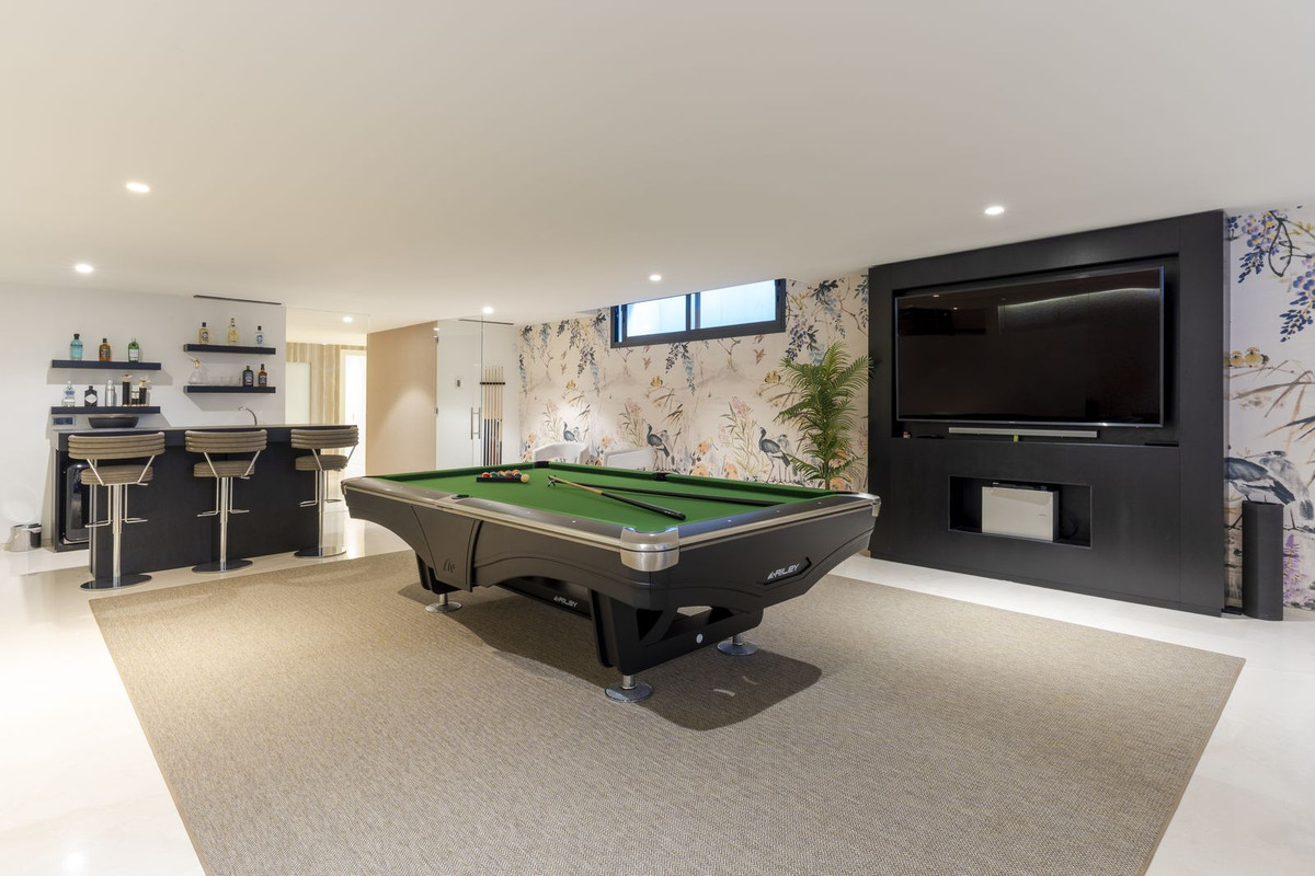 Huis te koop in The Golden Mile | 5 slaapkamers H5355364
