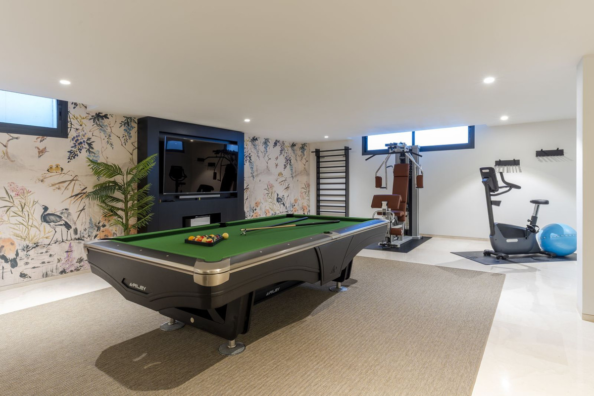 Huis te koop in The Golden Mile | 5 slaapkamers H5355364