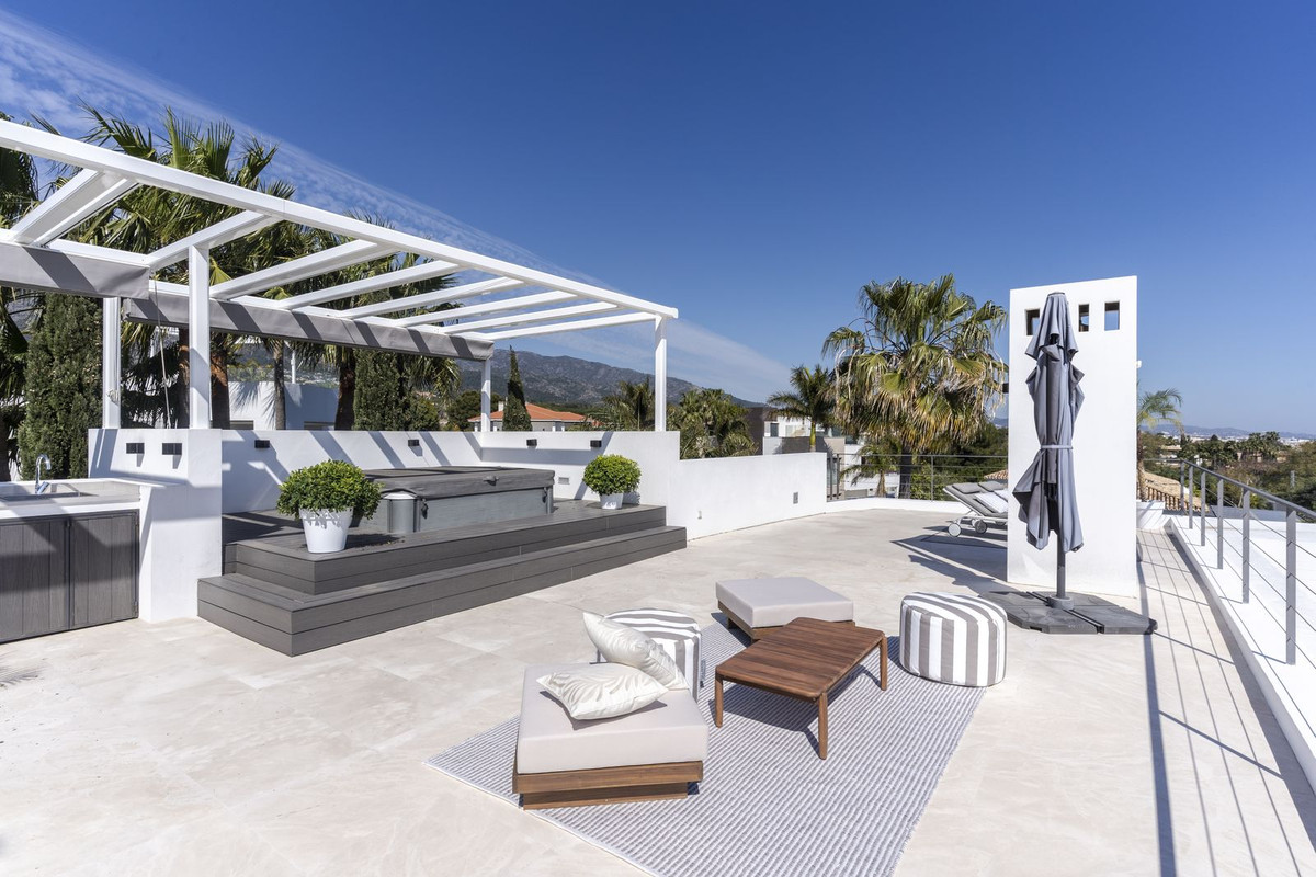 Huis te koop in The Golden Mile | 5 slaapkamers H5355364