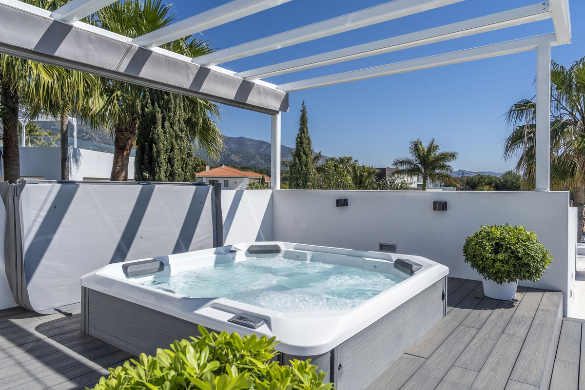 Huis te koop in The Golden Mile | 5 slaapkamers H5355364