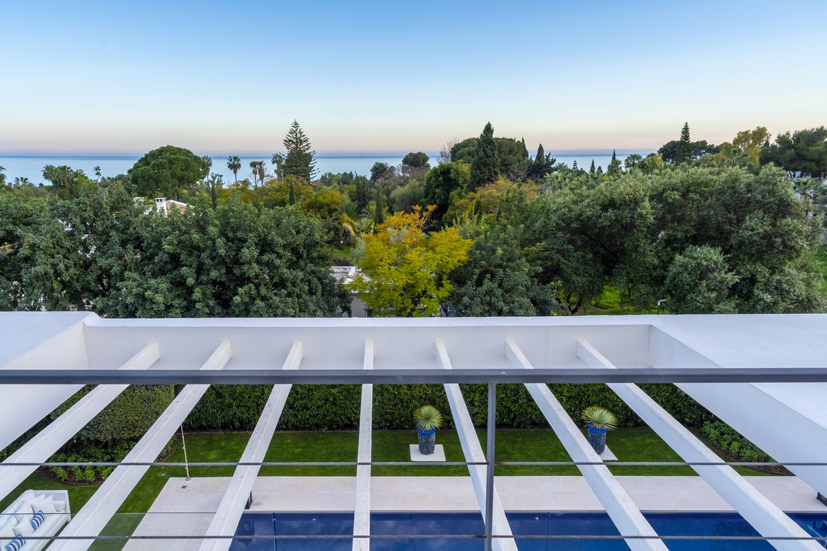 Huis te koop in The Golden Mile | 5 slaapkamers H5355364