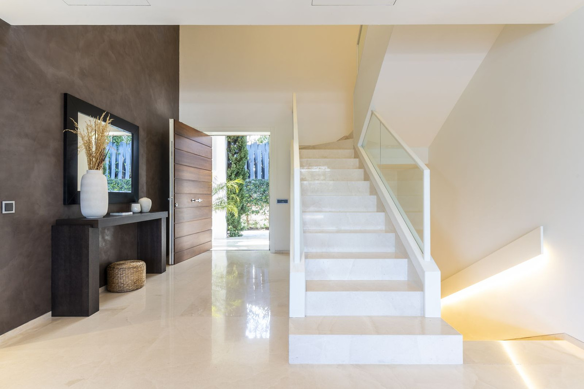 Huis te koop in The Golden Mile | 5 slaapkamers H5355364