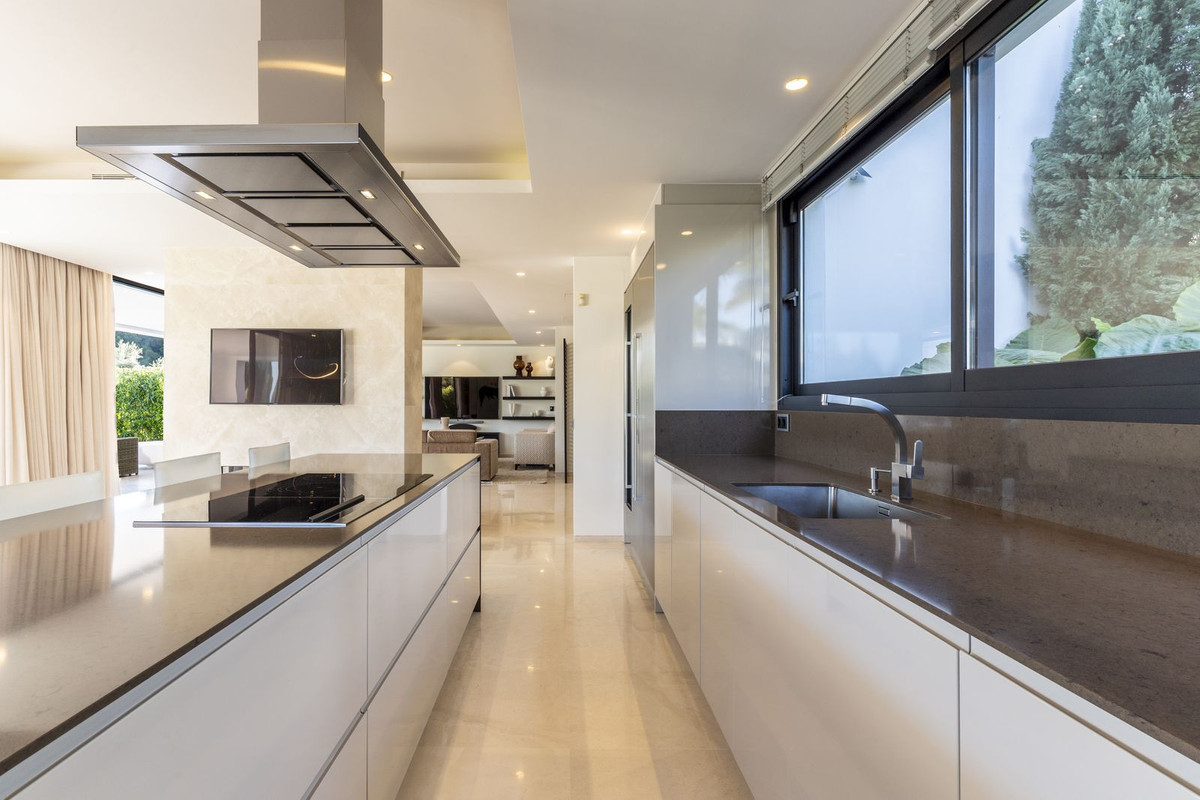 Huis te koop in The Golden Mile | 5 slaapkamers H5355364