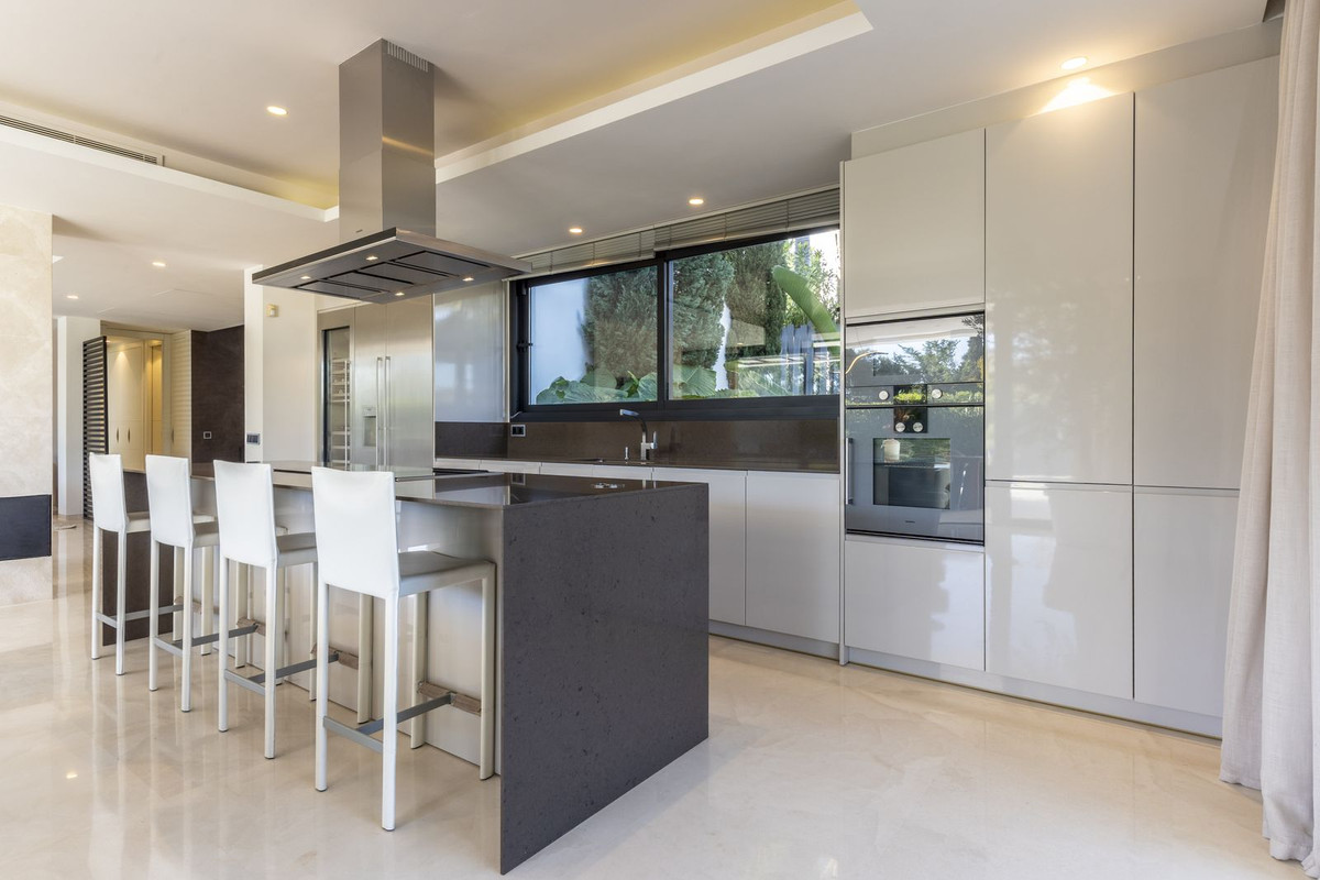 Huis te koop in The Golden Mile | 5 slaapkamers H5355364