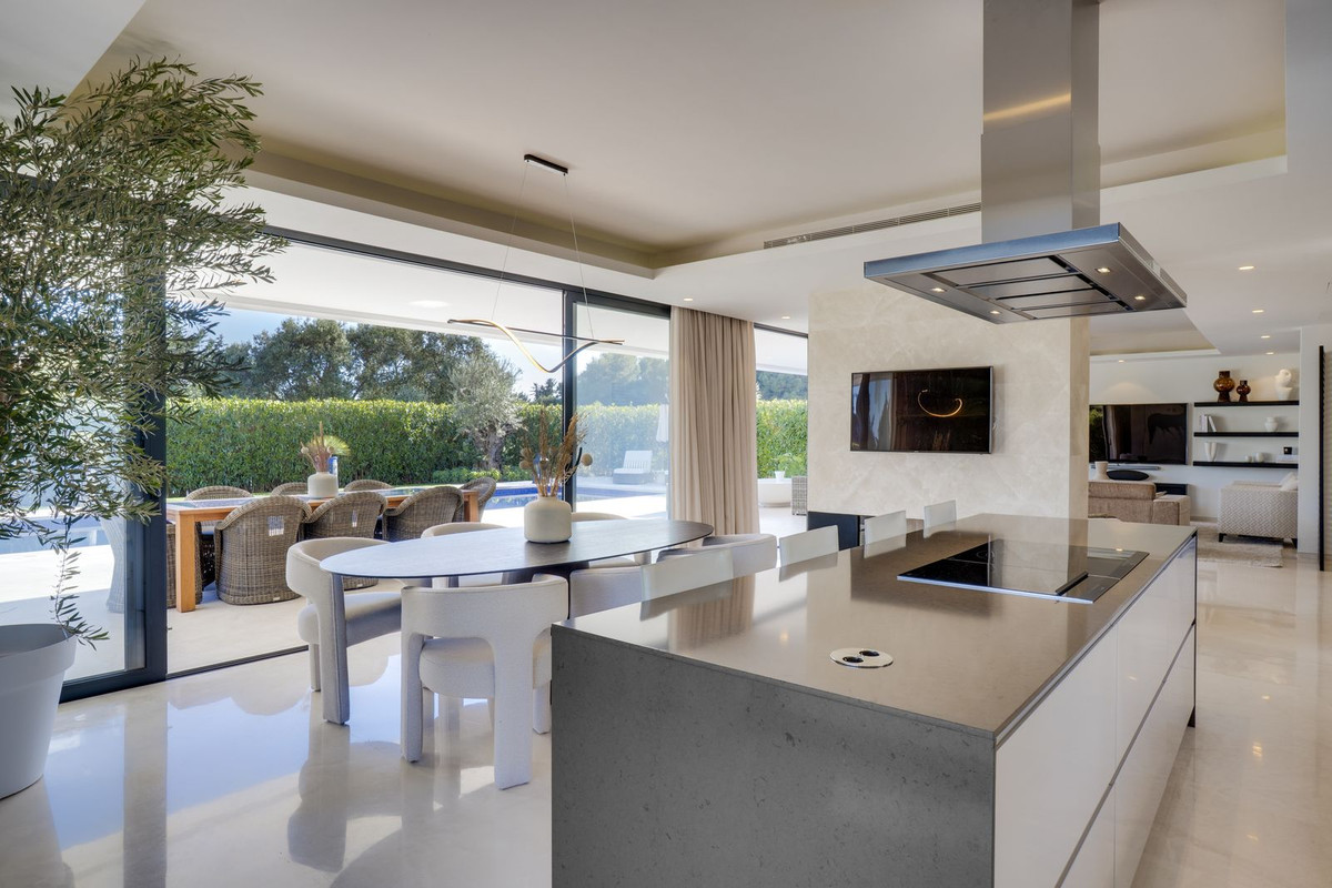 Huis te koop in The Golden Mile | 5 slaapkamers H5355364