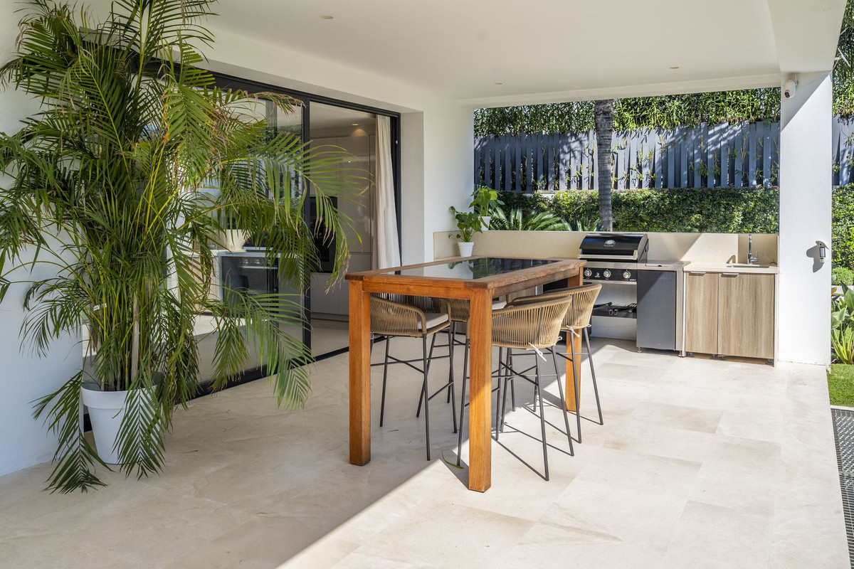 Huis te koop in The Golden Mile | 5 slaapkamers H5355364