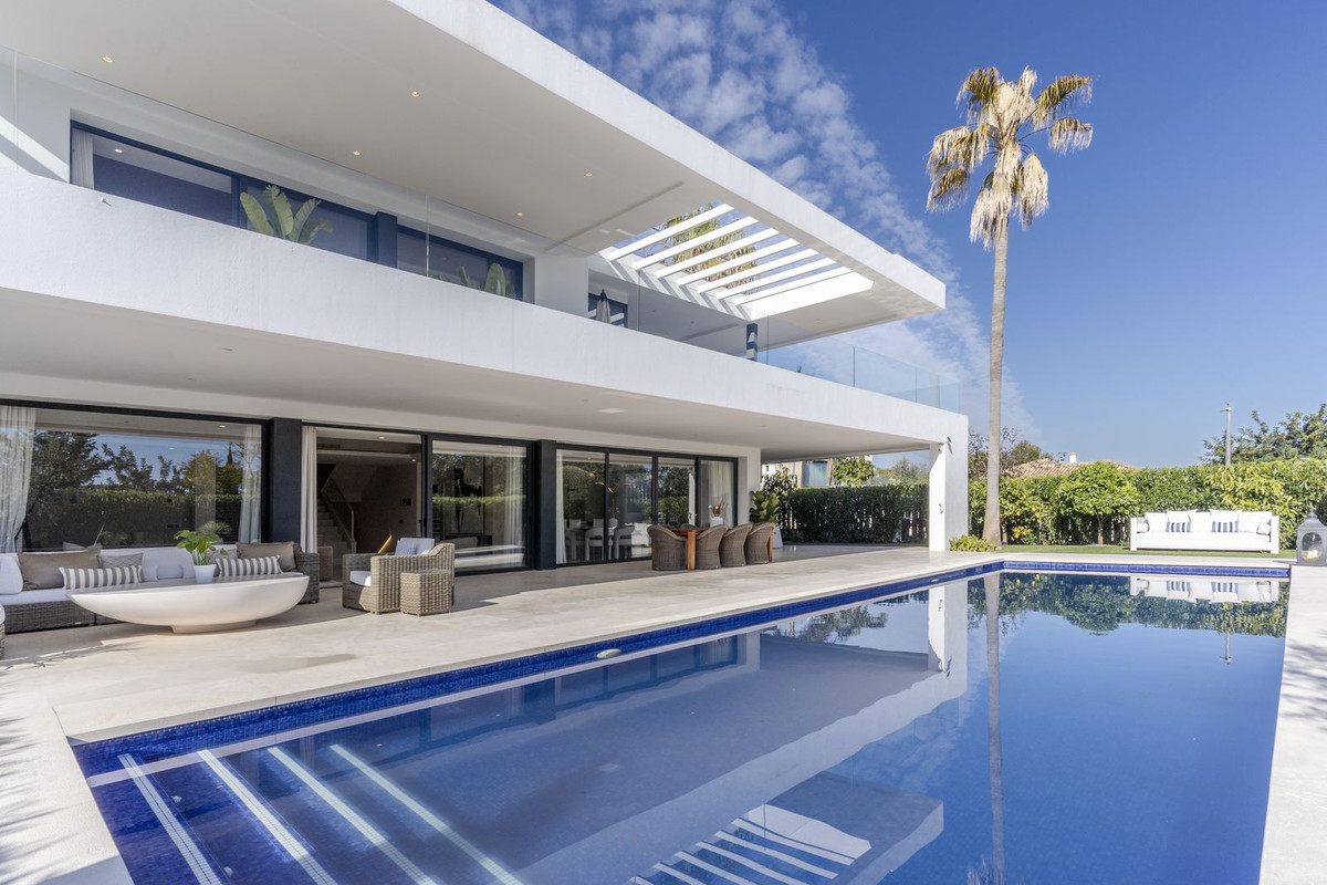 Huis te koop in The Golden Mile | 5 slaapkamers H5355364