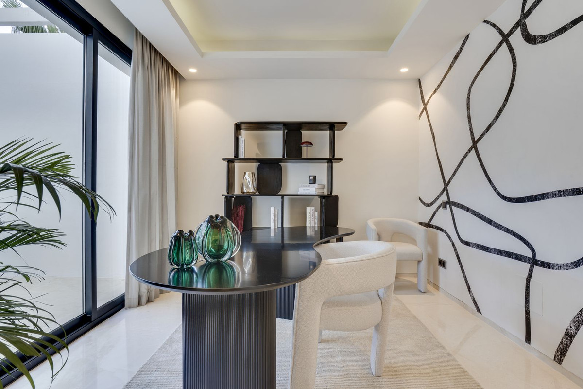 Huis te koop in The Golden Mile | 5 slaapkamers H5355364