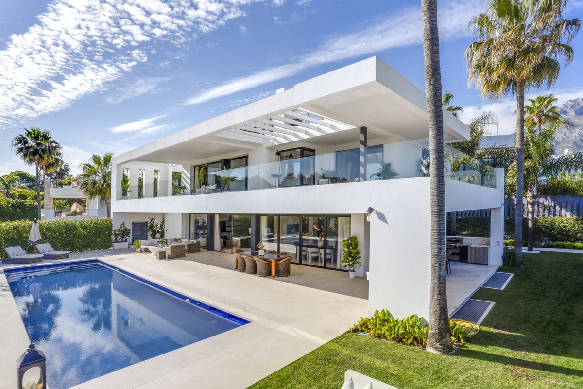 Huis te koop in The Golden Mile | 5 slaapkamers H5355364