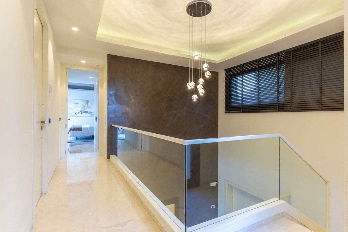 Huis te koop in The Golden Mile | 5 slaapkamers H5355364