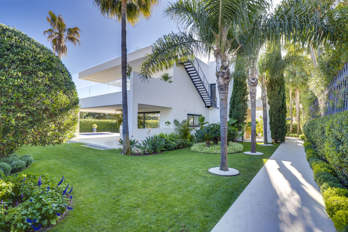 Huis te koop in The Golden Mile | 5 slaapkamers H5355364