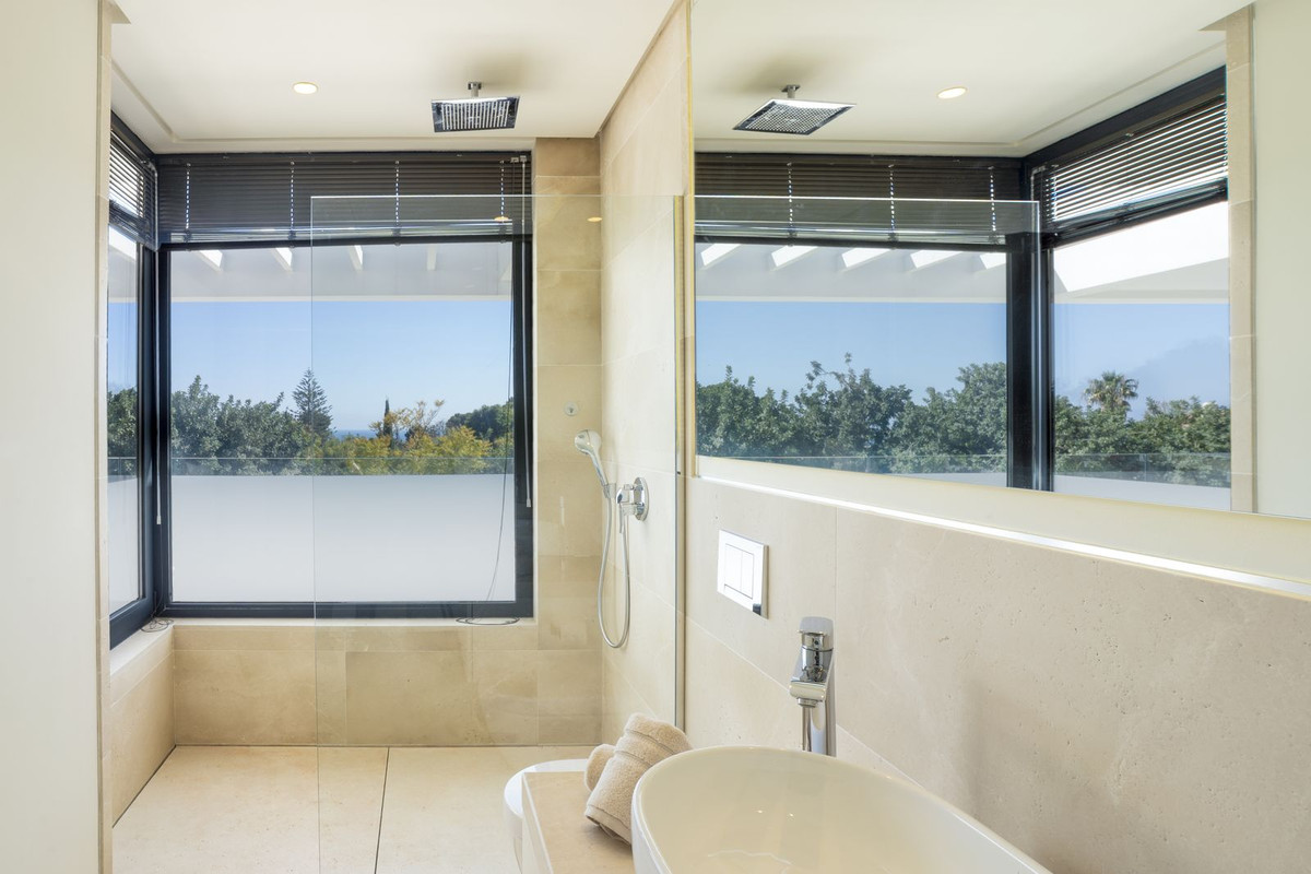 Huis te koop in The Golden Mile | 5 slaapkamers H5355364