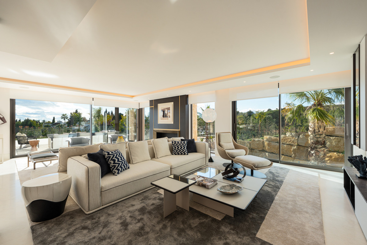 Huis te koop in The Golden Mile | 5 slaapkamers H5360857