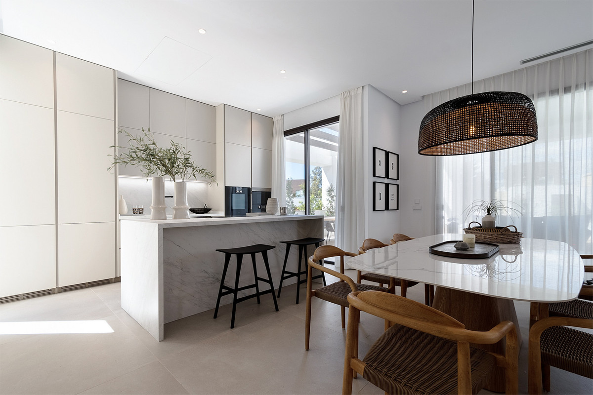 Huis te koop in The Golden Mile | 4 slaapkamers H5366242