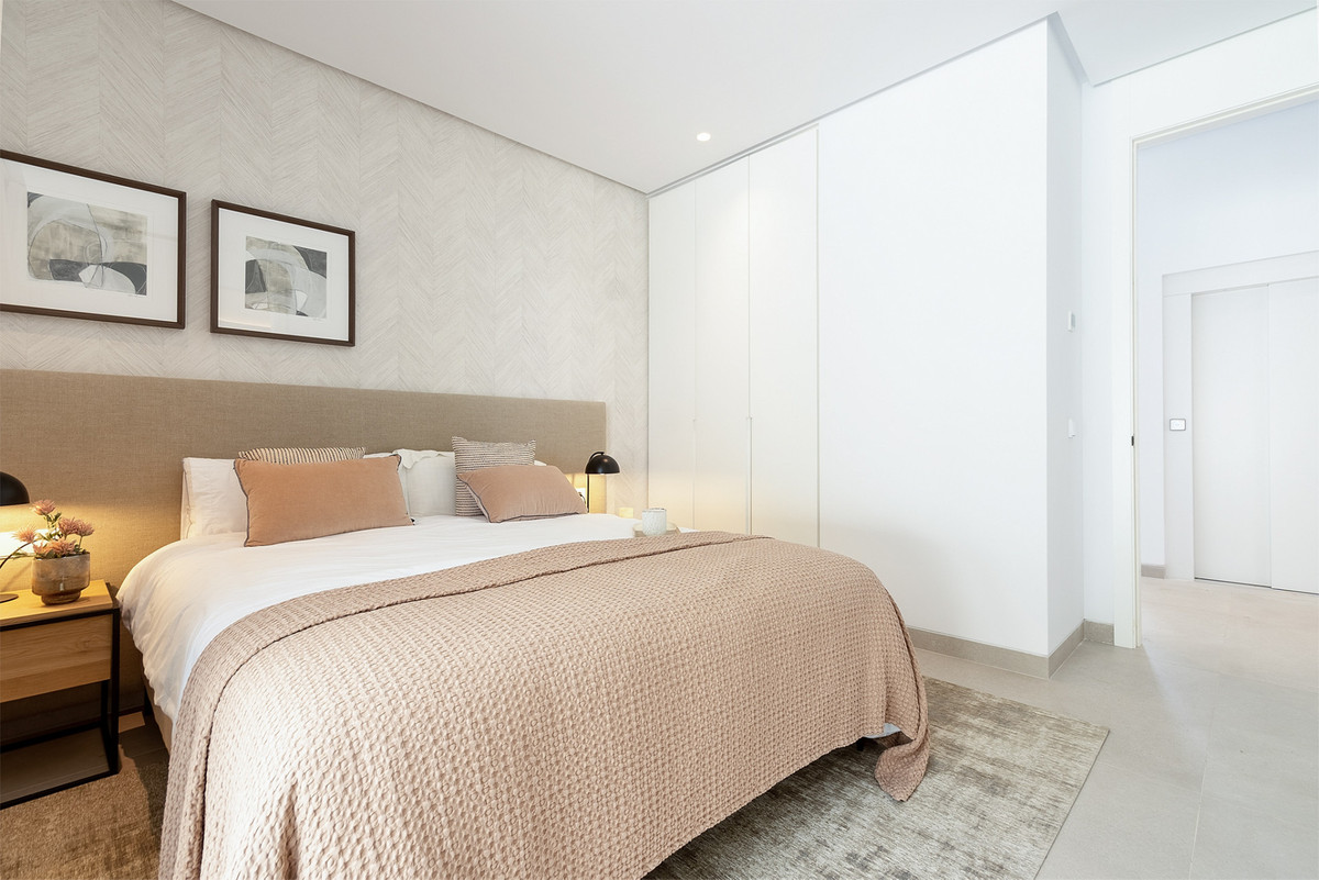 Huis te koop in The Golden Mile | 4 slaapkamers H5366242