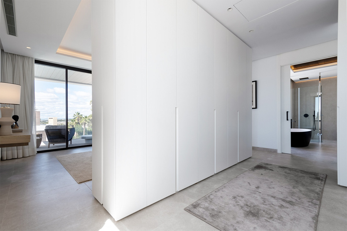 Huis te koop in The Golden Mile | 4 slaapkamers H5366242