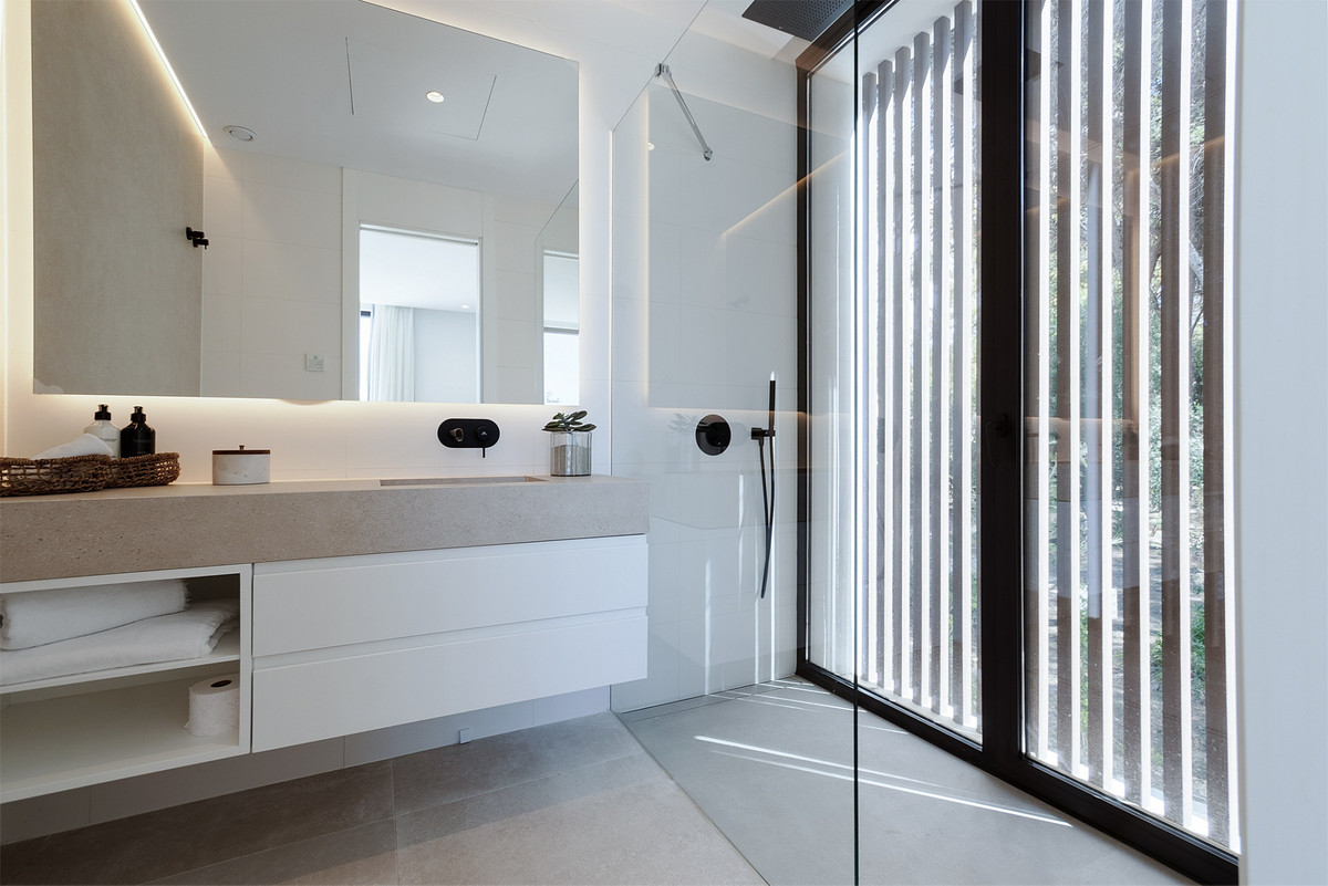 Huis te koop in The Golden Mile | 4 slaapkamers H5366242