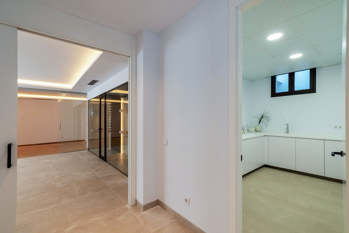 Huis te koop in The Golden Mile | 4 slaapkamers H5366242