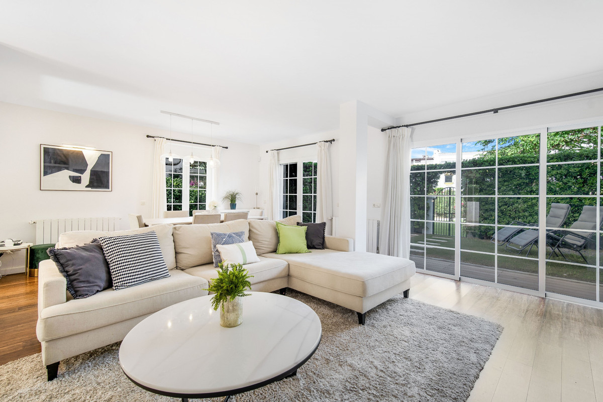 Huis te koop in The Golden Mile | 4 slaapkamers H5369380