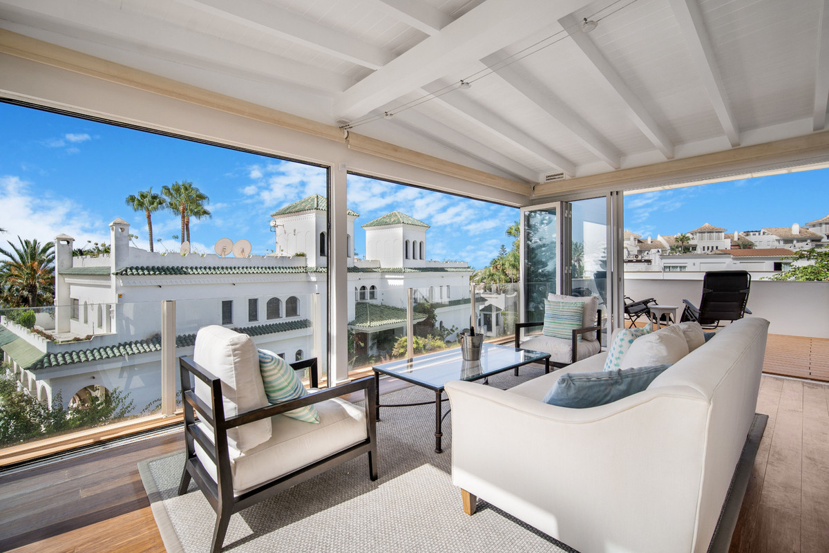 Huis te koop in The Golden Mile | 4 slaapkamers H5369380