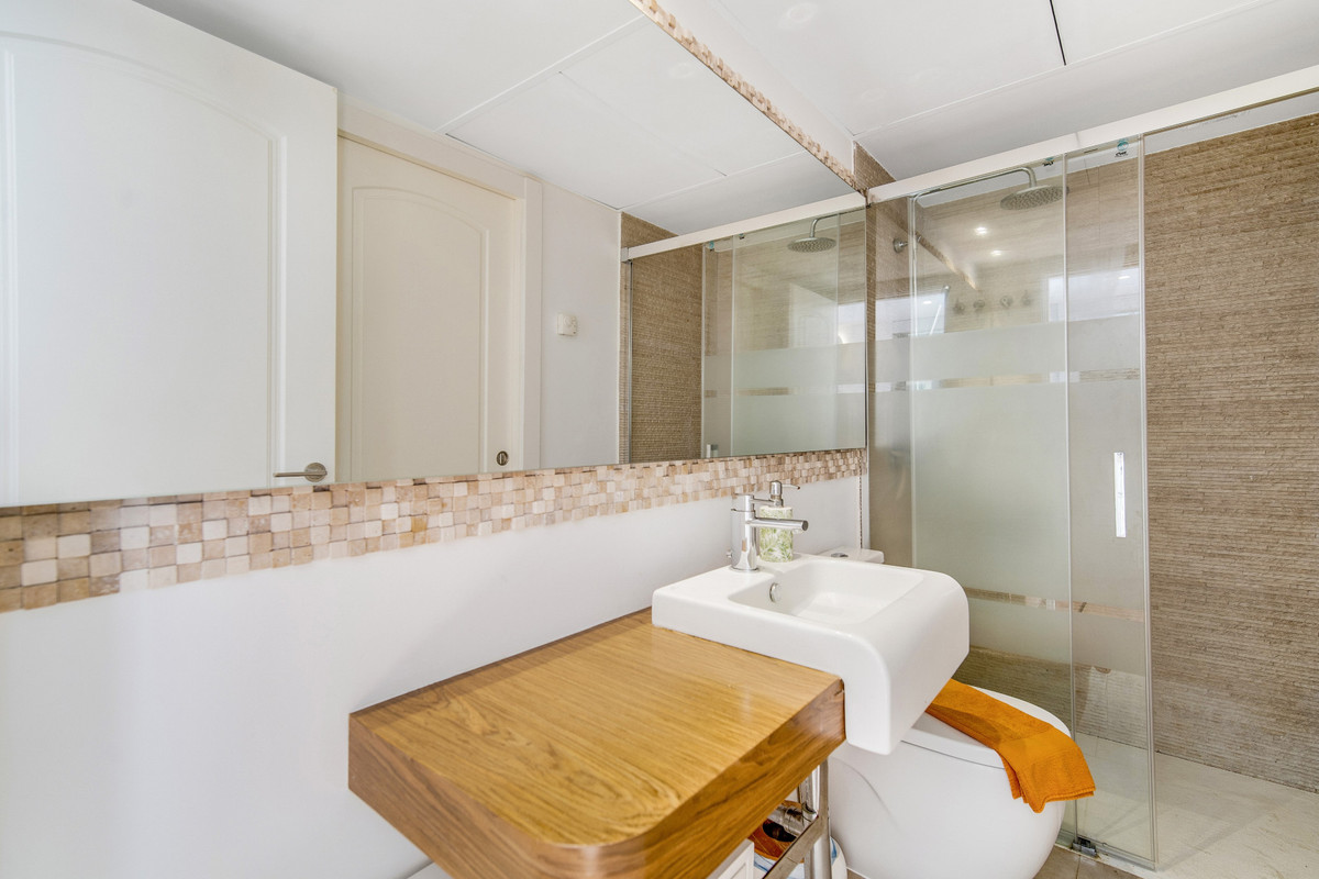 Huis te koop in The Golden Mile | 4 slaapkamers H5369380