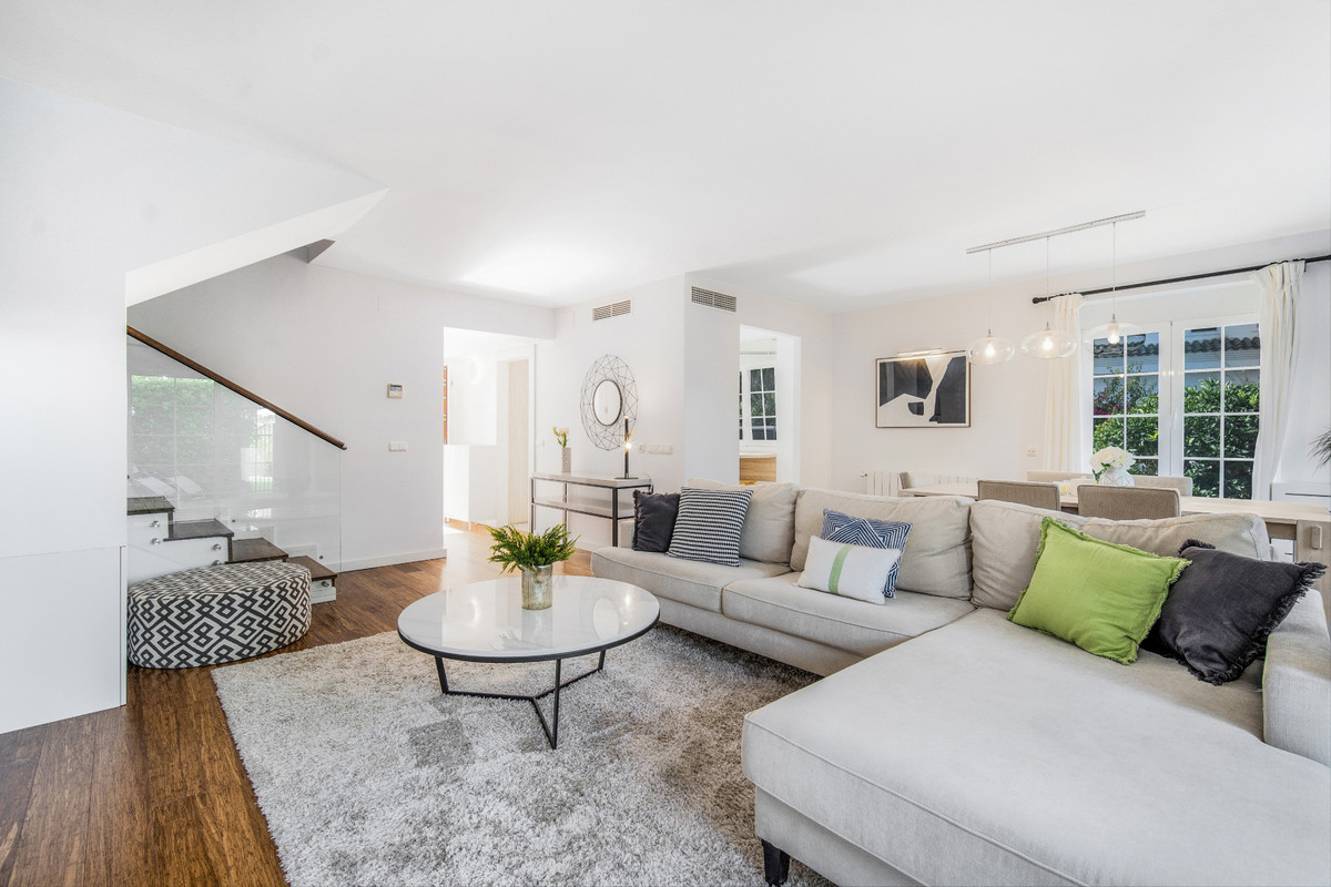 Huis te koop in The Golden Mile | 4 slaapkamers H5369380