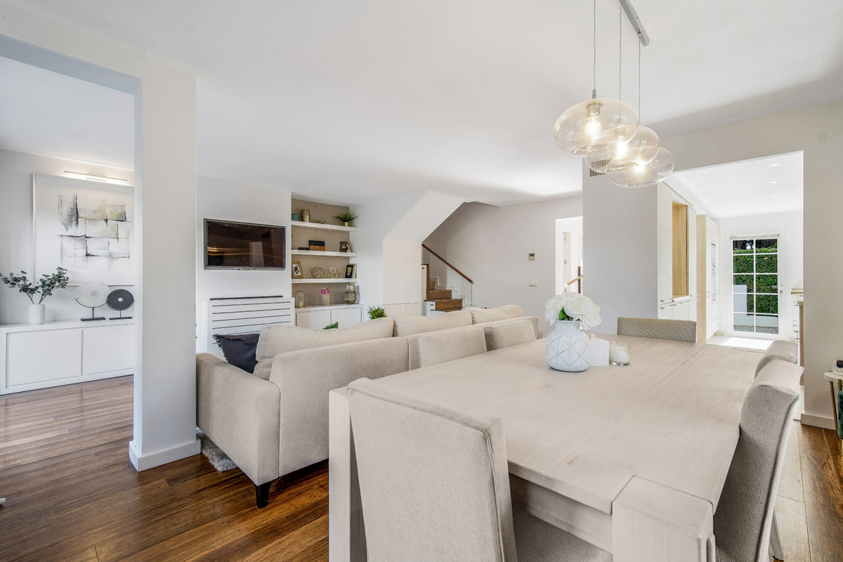 Huis te koop in The Golden Mile | 4 slaapkamers H5369380