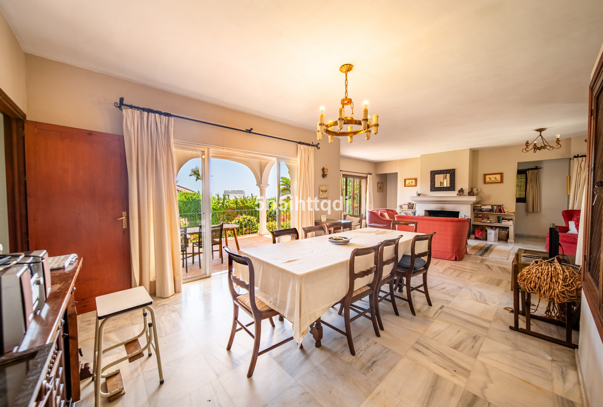 Huis te koop in The Golden Mile | 4 slaapkamers H5373106