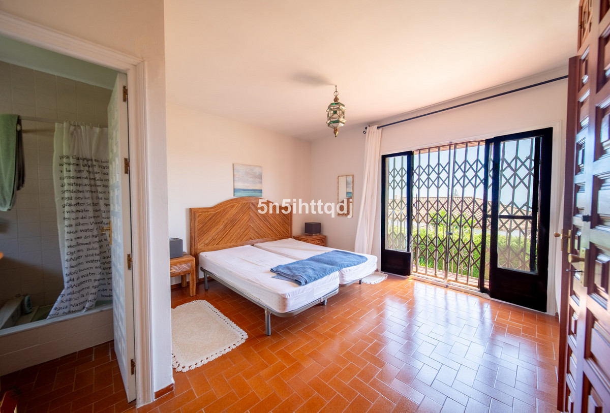 Huis te koop in The Golden Mile | 4 slaapkamers H5373106