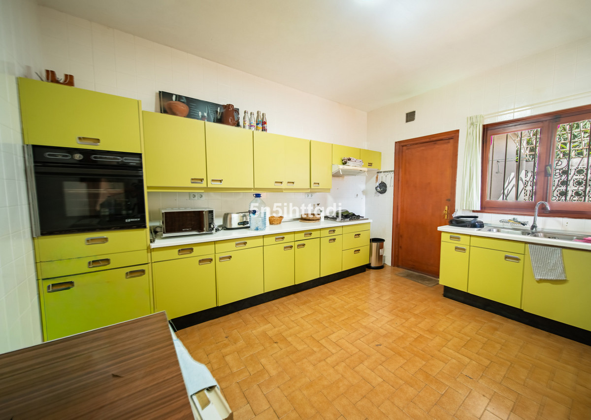 Huis te koop in The Golden Mile | 4 slaapkamers H5373106