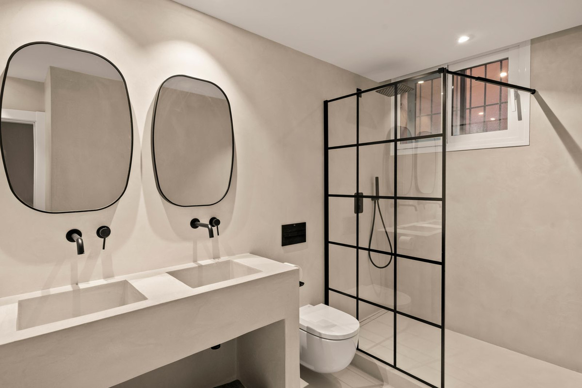 Huis te koop in The Golden Mile | 4 slaapkamers H5373799