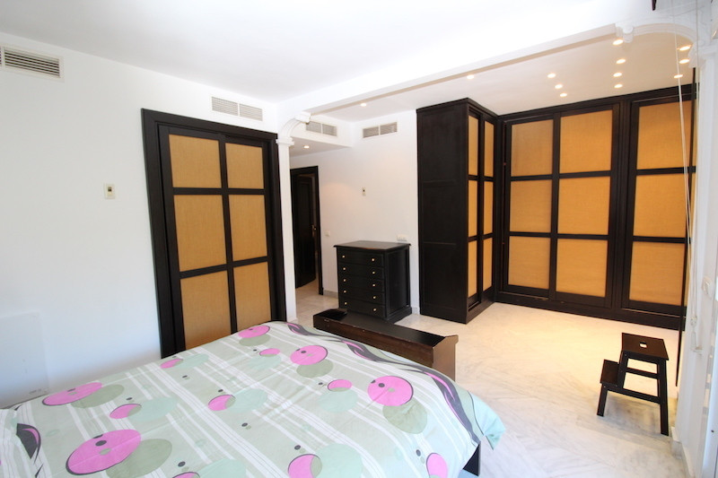 Huis te koop in The Golden Mile | 4 slaapkamers H5374804