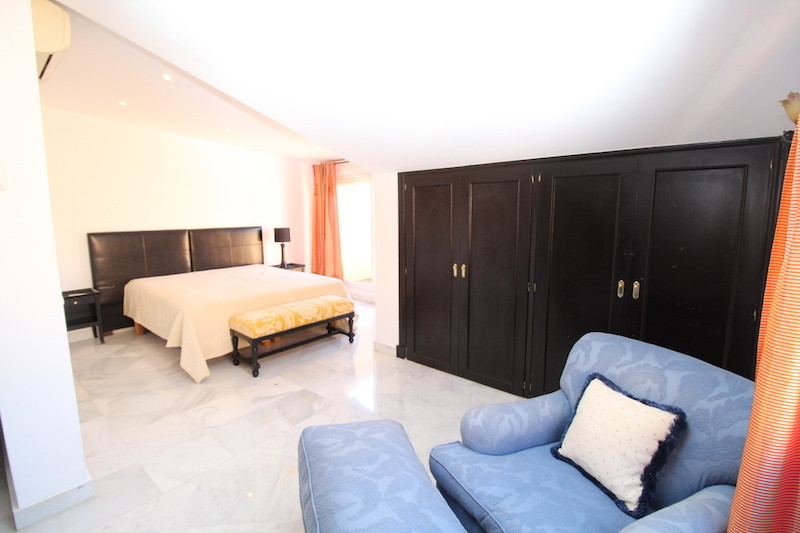 Huis te koop in The Golden Mile | 4 slaapkamers H5374804