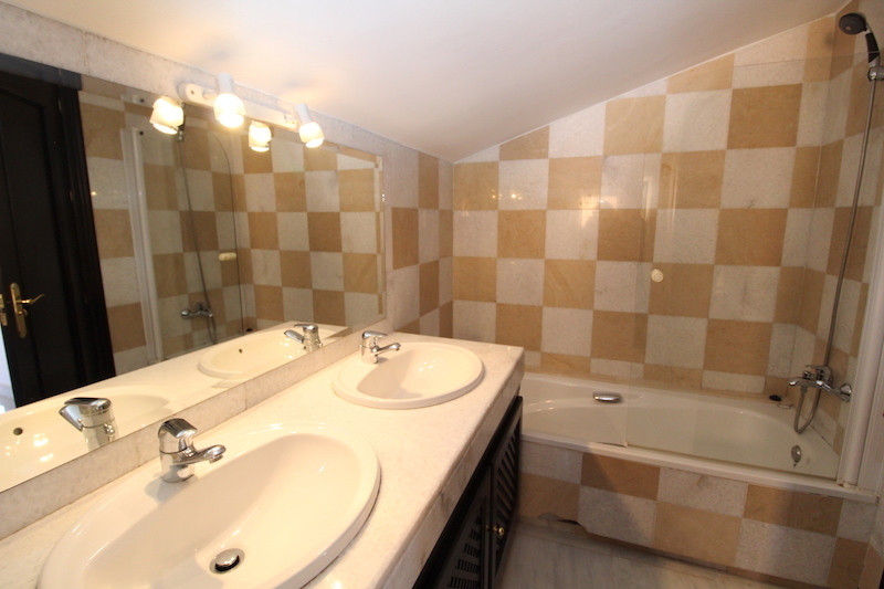 Huis te koop in The Golden Mile | 4 slaapkamers H5374804