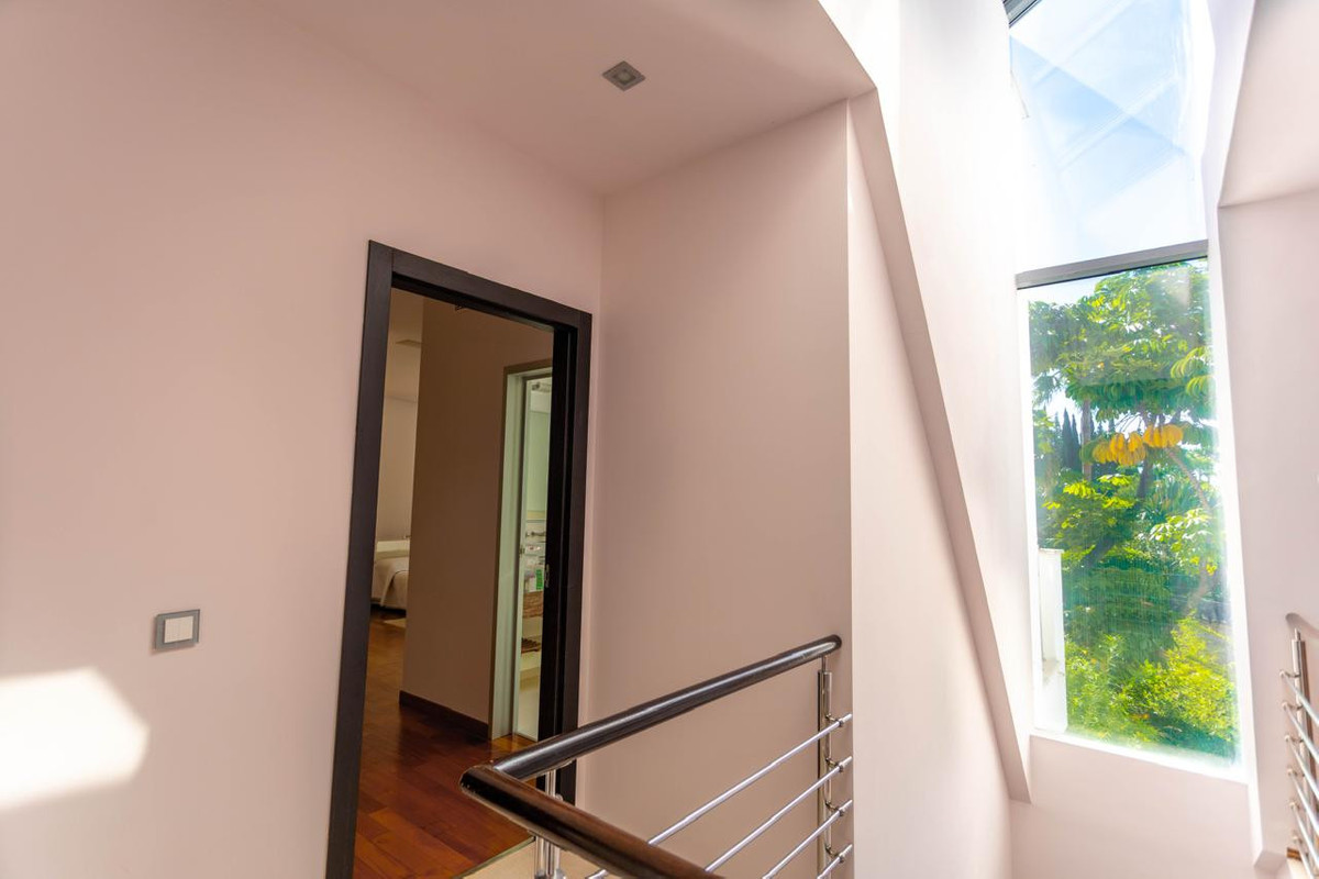 Huis te koop in The Golden Mile | 4 slaapkamers H5382364