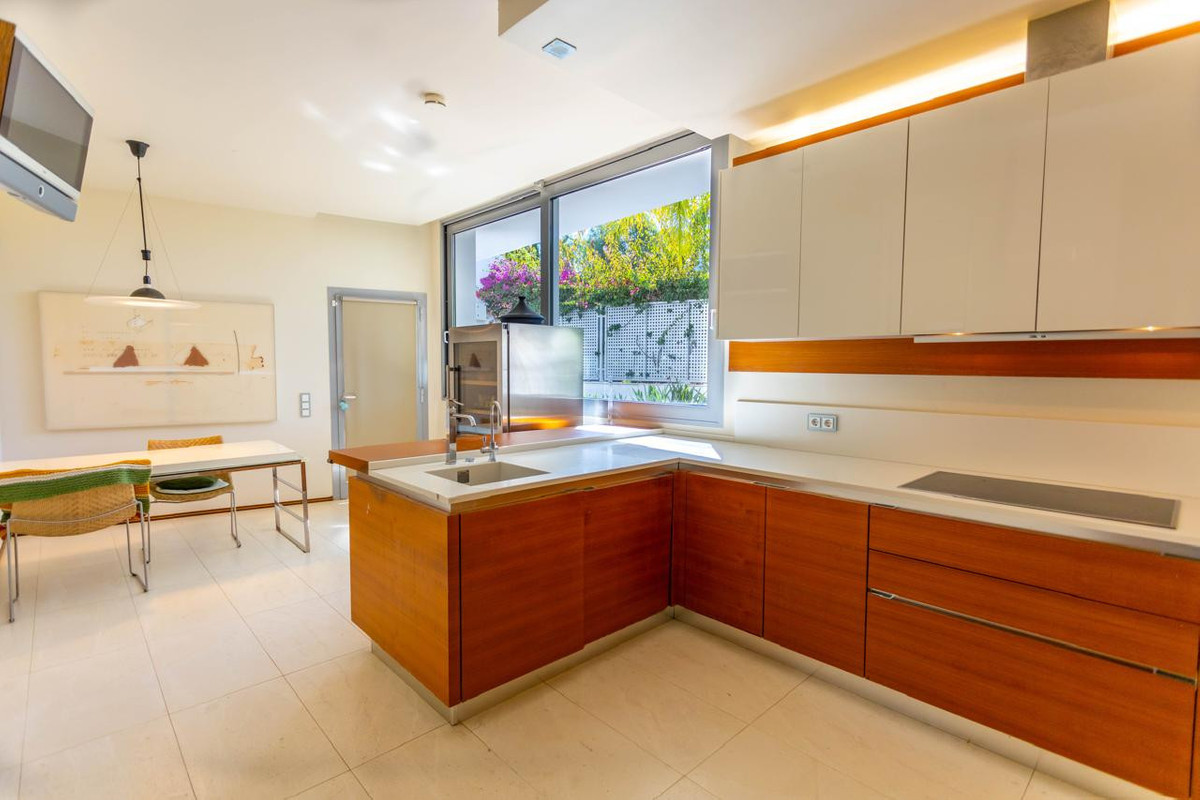 Huis te koop in The Golden Mile | 4 slaapkamers H5382364