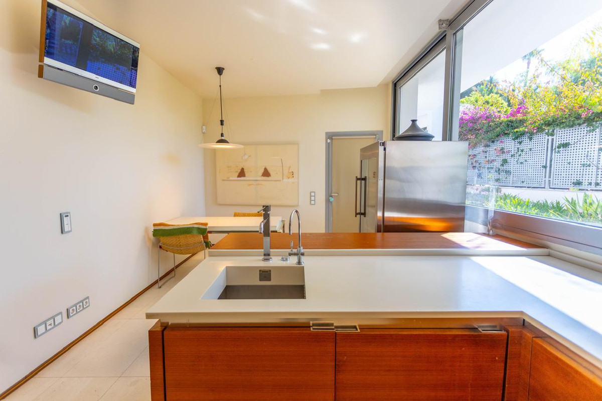 Huis te koop in The Golden Mile | 4 slaapkamers H5382364