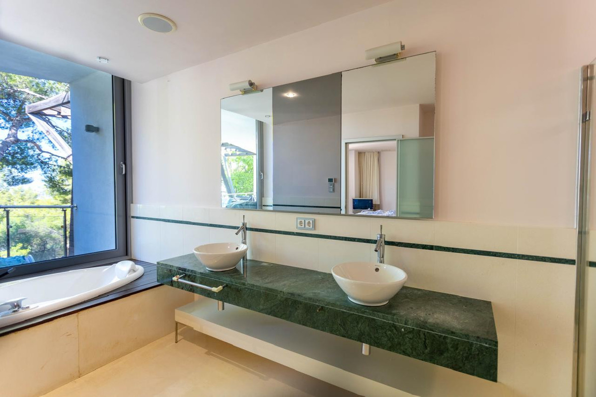 Huis te koop in The Golden Mile | 4 slaapkamers H5382364