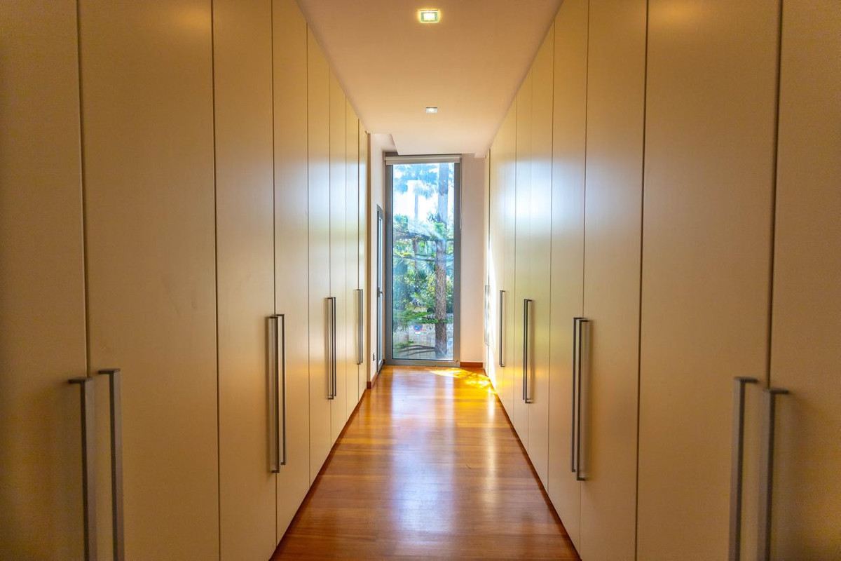 Huis te koop in The Golden Mile | 4 slaapkamers H5382364